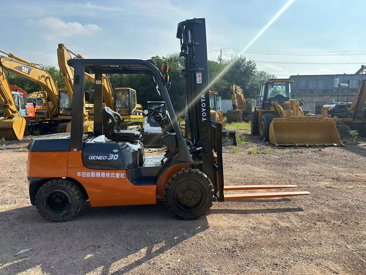 TOYOTA GENEO30 - Diesel forklift: picture 2 TOYOTA GENEO30 - Diesel forklift: picture 2