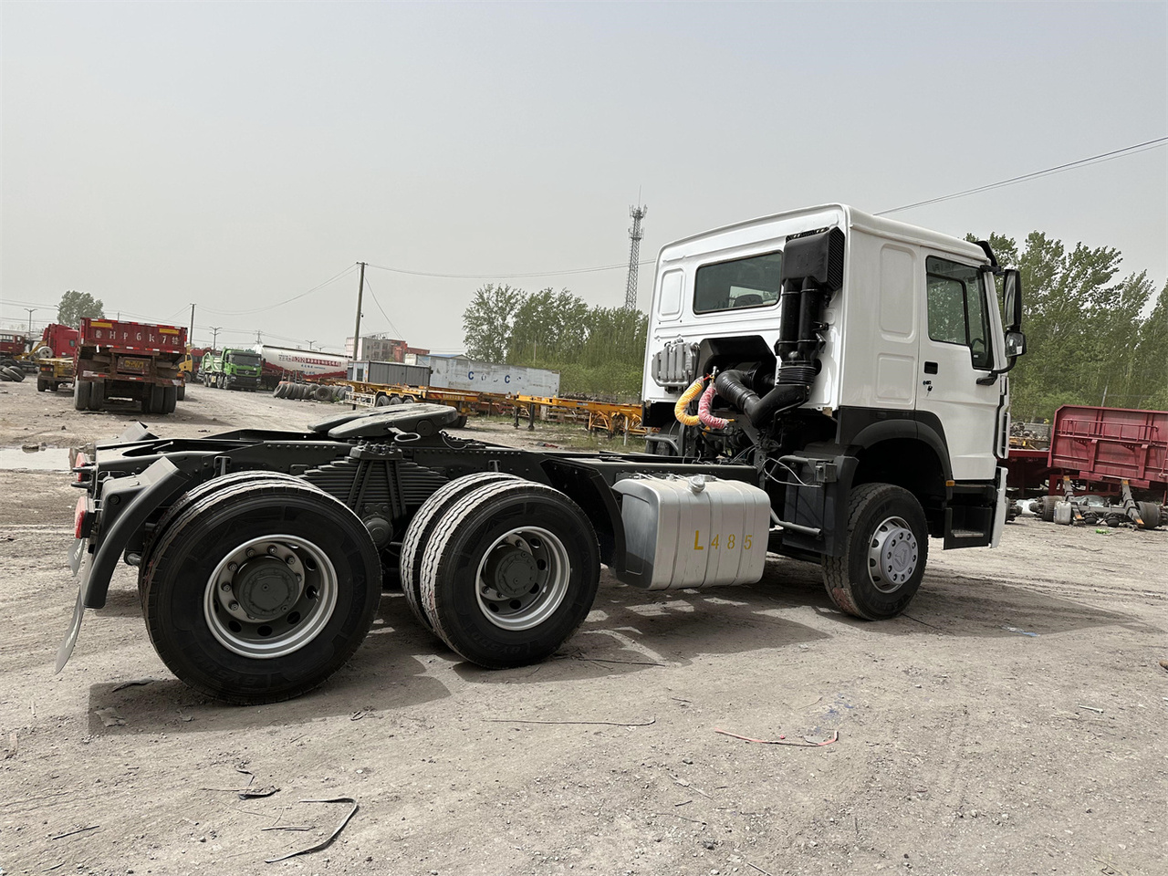 SINOTRUK Howo 371 Truck Head - Tractor unit: picture 2 SINOTRUK Howo 371 Truck Head - Tractor unit: picture 2