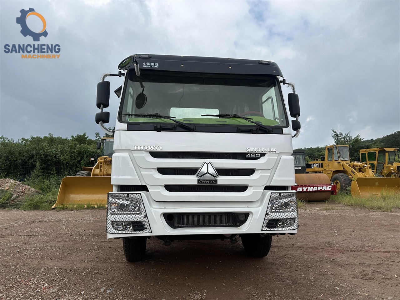 SINOTRUK Howo tractor unit 420hp - Tractor unit: picture 4 SINOTRUK Howo tractor unit 420hp - Tractor unit: picture 4
