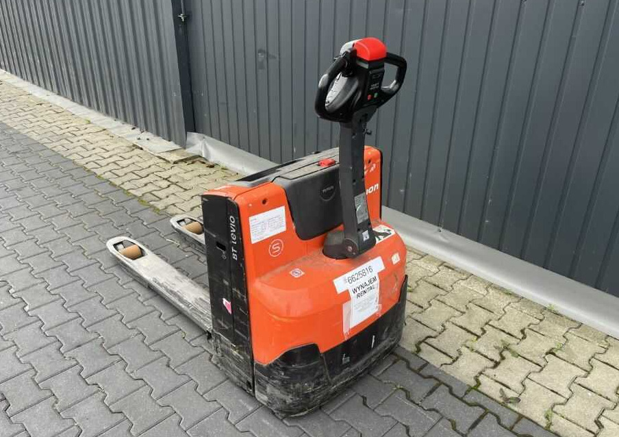 BT LWE140 - Pallet truck: picture 3 BT LWE140 - Pallet truck: picture 3