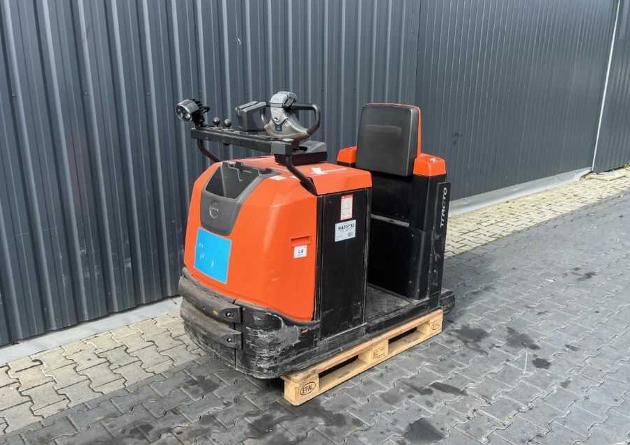 BT TSE300 - Tow tractor: picture 1 BT TSE300 - Tow tractor: picture 1