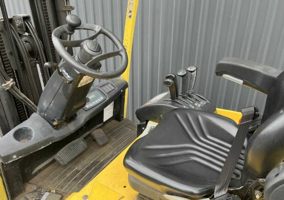 Electric forklift Hyster J1.80XMT: picture 9