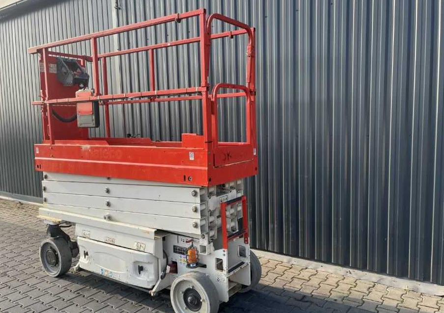 JLG 2632ES - Scissor lift: picture 3 JLG 2632ES - Scissor lift: picture 3