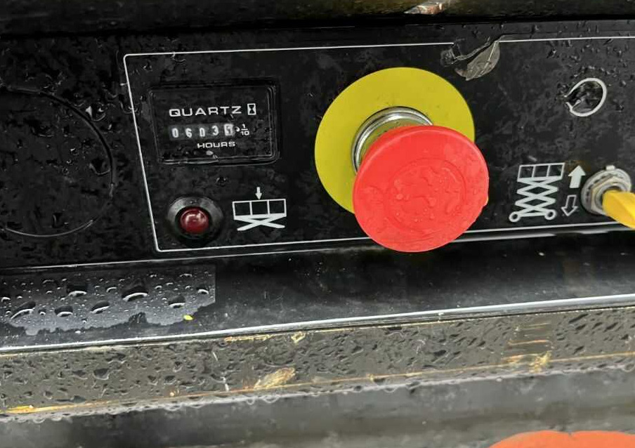 JLG 4045R - Scissor lift: picture 5 JLG 4045R - Scissor lift: picture 5