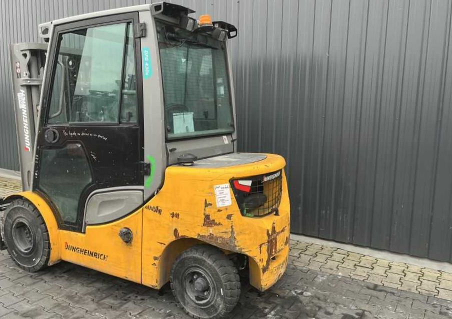 Jungheinrich DFG430s - Diesel forklift: picture 3 Jungheinrich DFG430s - Diesel forklift: picture 3