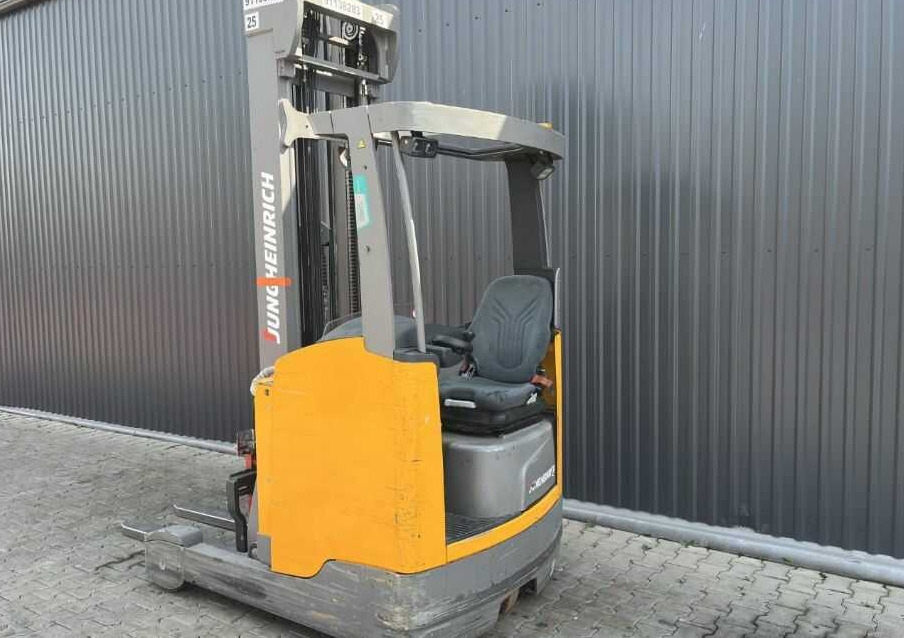 Jungheinrich ETV216 - Reach truck: picture 3 Jungheinrich ETV216 - Reach truck: picture 3