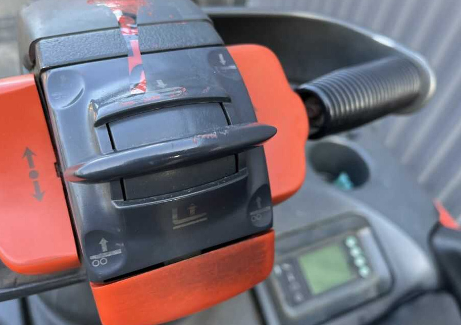 Linde D12SP - Stacker: picture 2 Linde D12SP - Stacker: picture 2