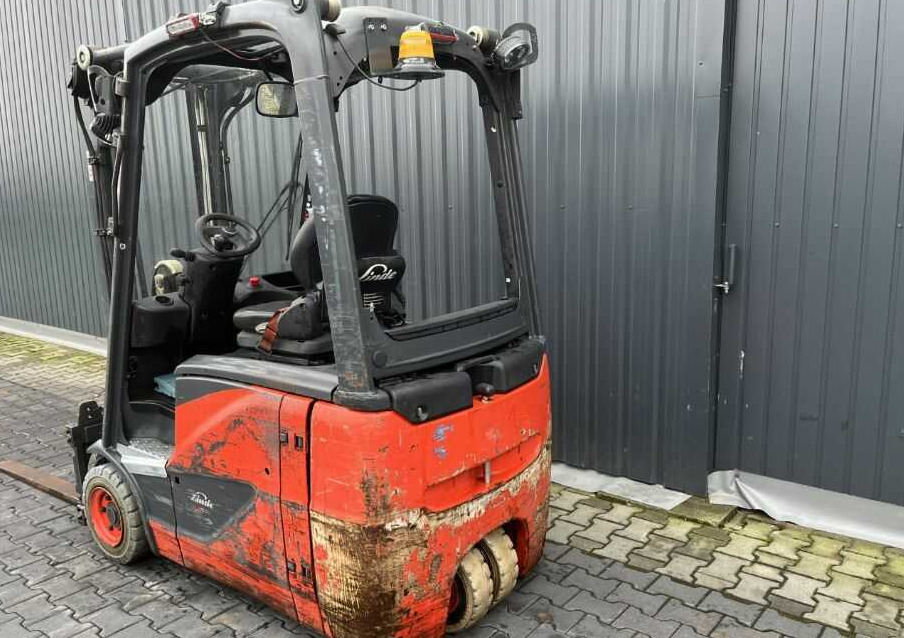 Linde E16H-02 - Electric forklift: picture 3 Linde E16H-02 - Electric forklift: picture 3