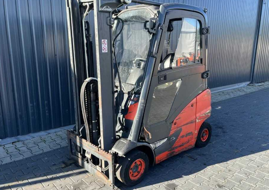 Linde H18T-01 - LPG forklift: picture 1 Linde H18T-01 - LPG forklift: picture 1