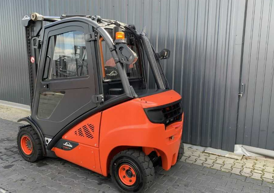 Linde H20D-02/600 - Diesel forklift: picture 3 Linde H20D-02/600 - Diesel forklift: picture 3