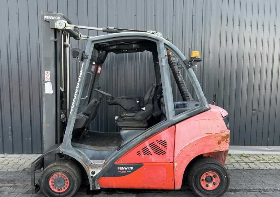 Linde H25D-01 - Diesel forklift: picture 2 Linde H25D-01 - Diesel forklift: picture 2
