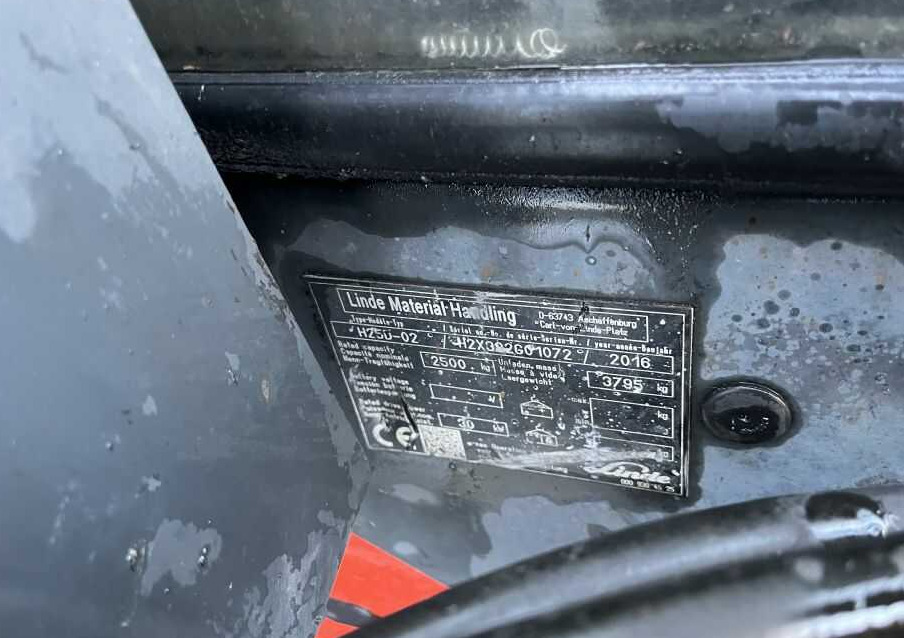 Linde H25D-02 - Diesel forklift: picture 5 Linde H25D-02 - Diesel forklift: picture 5