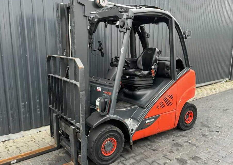 Linde H25T-02 - LPG forklift: picture 1 Linde H25T-02 - LPG forklift: picture 1