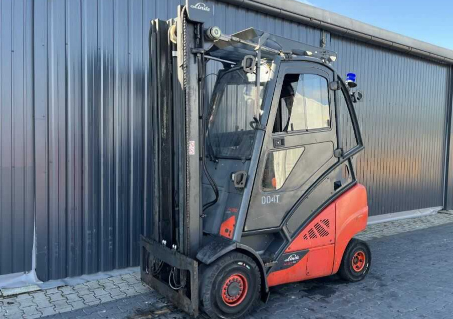 Linde H30D-02 - Diesel forklift: picture 1 Linde H30D-02 - Diesel forklift: picture 1