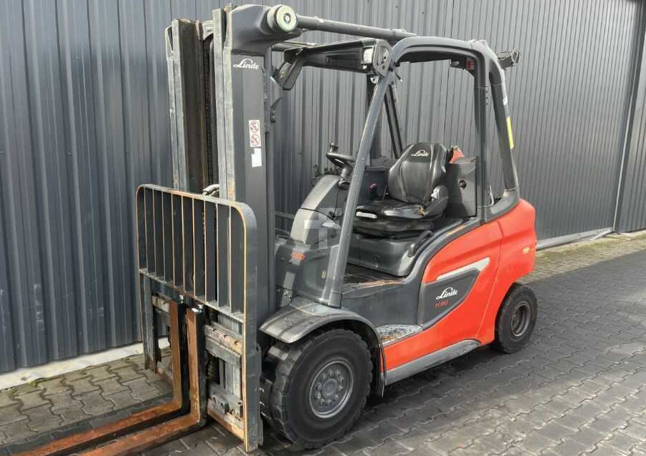 Linde H30T-01 - LPG forklift: picture 1 Linde H30T-01 - LPG forklift: picture 1