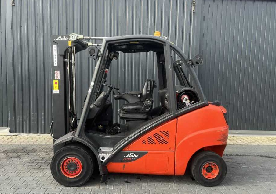Linde H35T-02 - LPG forklift: picture 2 Linde H35T-02 - LPG forklift: picture 2