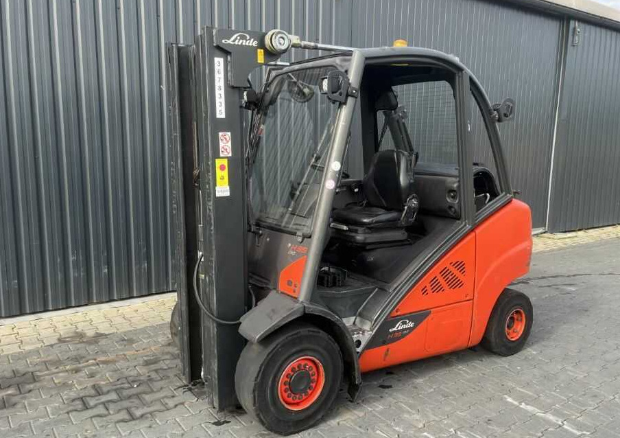 Linde H35T-02 - LPG forklift: picture 1 Linde H35T-02 - LPG forklift: picture 1