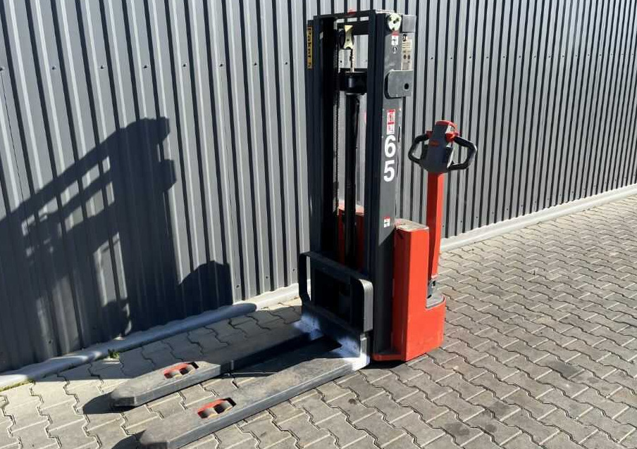 Linde ML10 - Stacker: picture 1 Linde ML10 - Stacker: picture 1