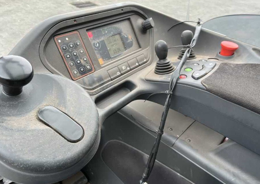 Reach truck Linde R16HD-01: picture 7 Reach truck Linde R16HD-01: picture 7