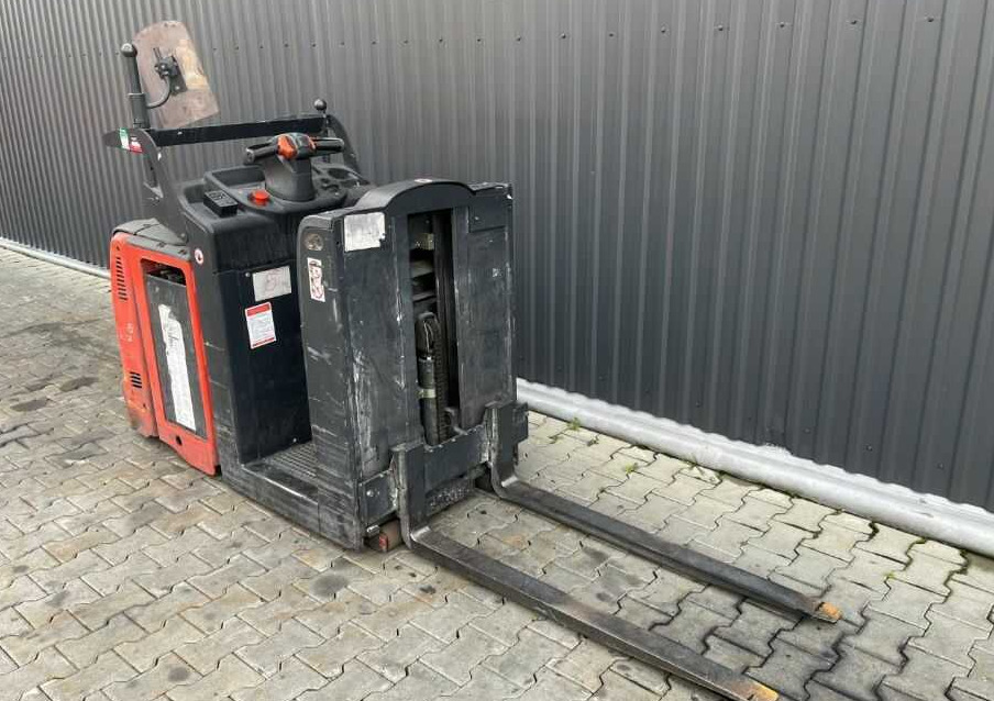 Linde V08-02 - Order picker: picture 3 Linde V08-02 - Order picker: picture 3
