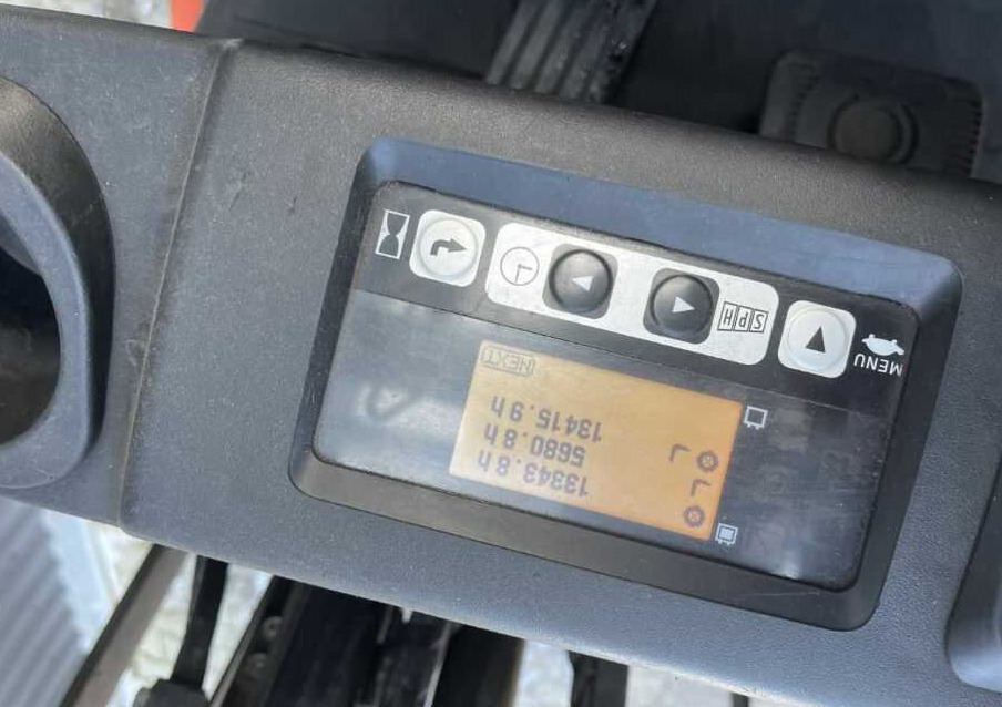 Toyota 8FBET15 - Electric forklift: picture 5 Toyota 8FBET15 - Electric forklift: picture 5