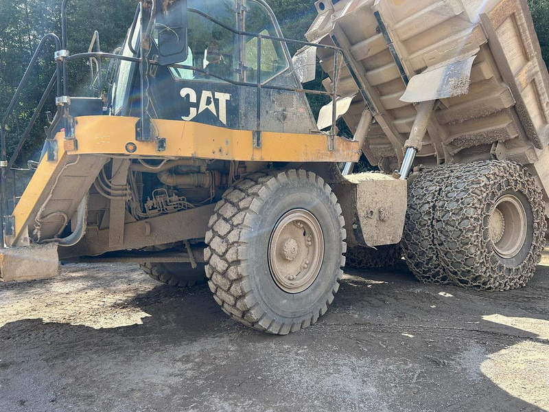 Caterpillar 773F - Dumper: picture 3 Caterpillar 773F - Dumper: picture 3