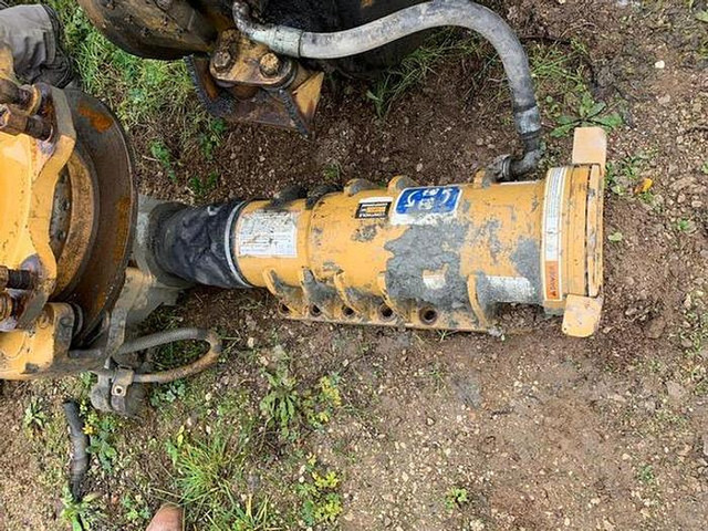 Caterpillar Cat 769 C Cat 771D and Cat 773B pour piece / for parts - - Axle and parts: picture 4 Caterpillar Cat 769 C Cat 771D and Cat 773B pour piece / for parts - - Axle and parts: picture 4