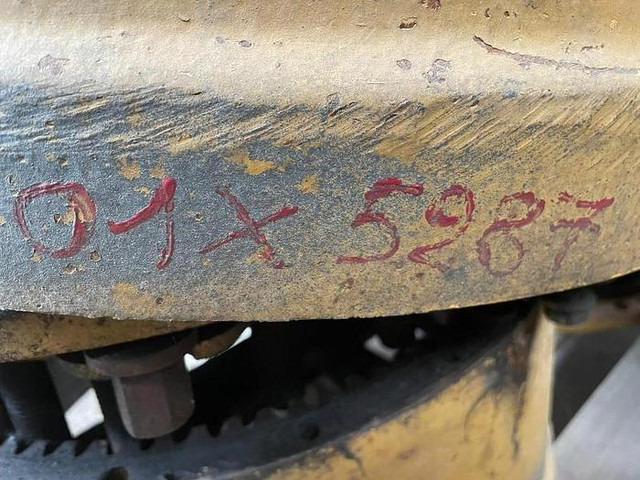 Caterpillar - Excavator: picture 3 Caterpillar - Excavator: picture 3