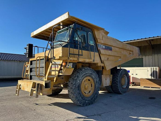 Caterpillar - Dumper: picture 1 Caterpillar - Dumper: picture 1
