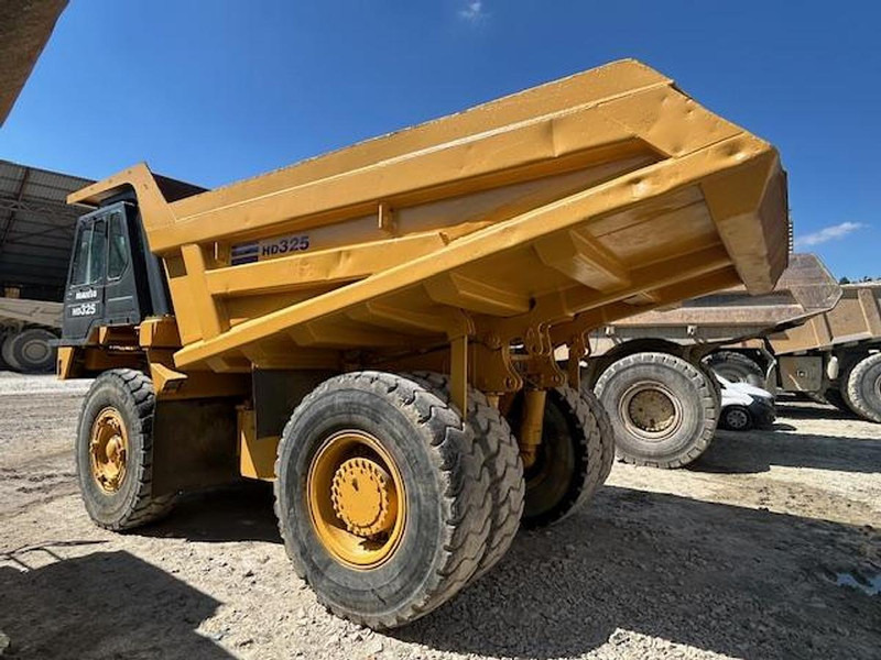 Komatsu HD325-6KE - Dumper: picture 5 Komatsu HD325-6KE - Dumper: picture 5