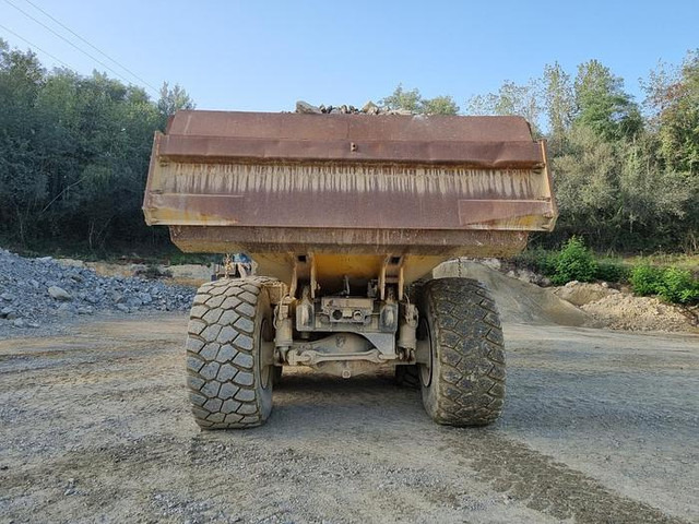 Komatsu HM400-3 - Dumper: picture 4 Komatsu HM400-3 - Dumper: picture 4