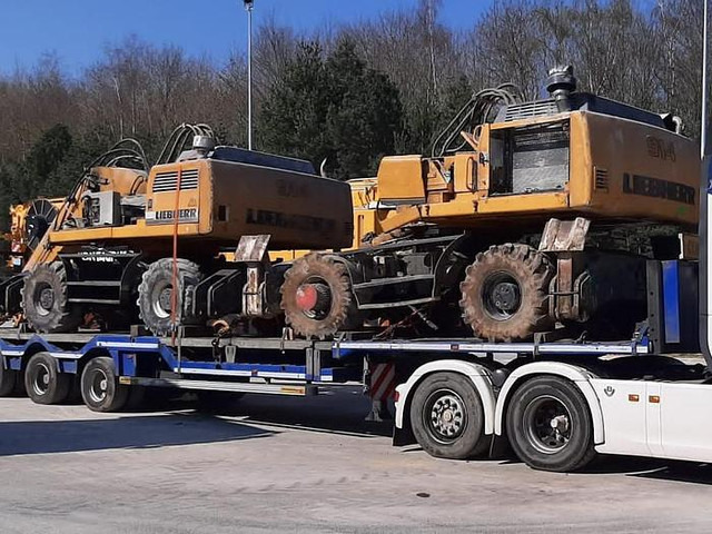 Liebherr - Excavator: picture 1 Liebherr - Excavator: picture 1
