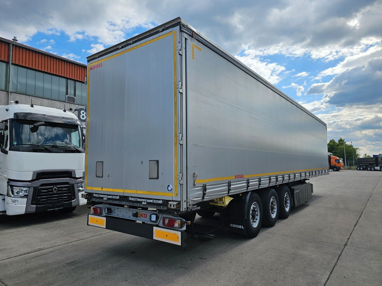 Kögel S24-1 * LIFTACHSE * PALETTENKASTEN * BPW * - Curtainsider semi-trailer: picture 5 Kögel S24-1 * LIFTACHSE * PALETTENKASTEN * BPW * - Curtainsider semi-trailer: picture 5