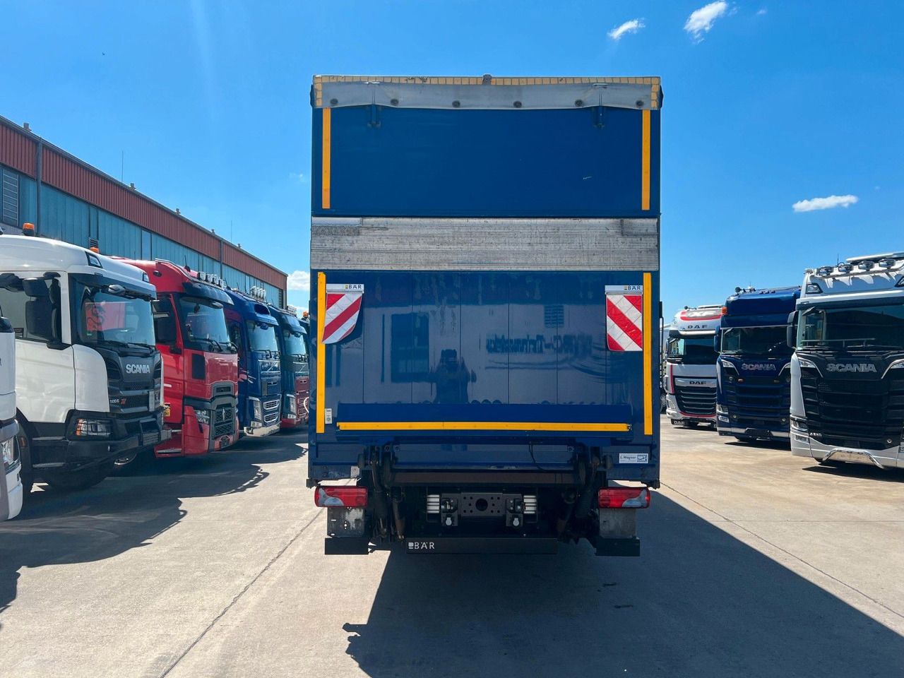 Renault T 380 COMFORT * 18 T * LBW * KLIMA * TOP * - Curtainsider truck: picture 5 Renault T 380 COMFORT * 18 T * LBW * KLIMA * TOP * - Curtainsider truck: picture 5