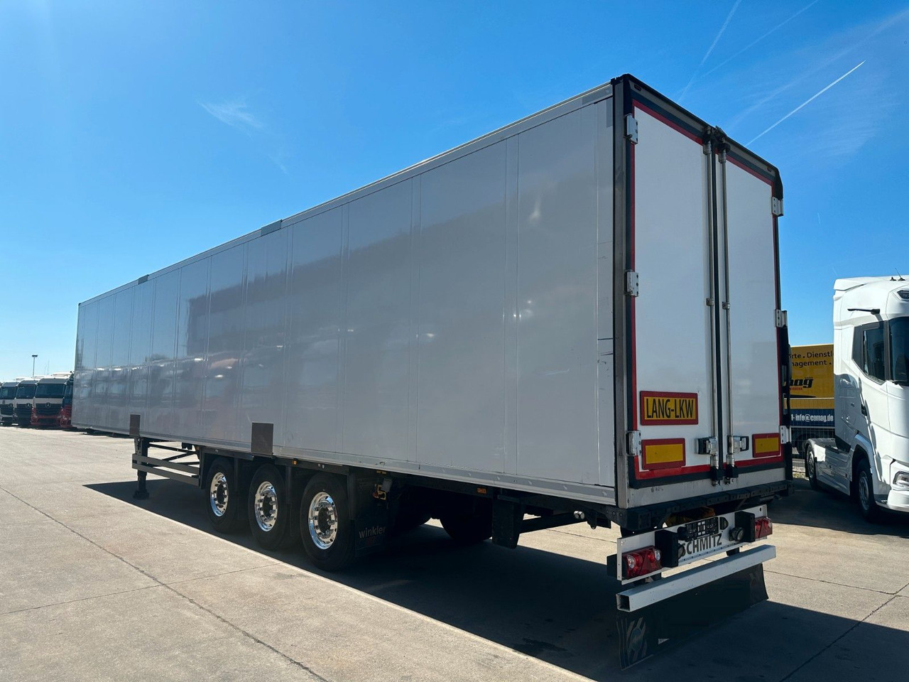 Schmitz Cargobull SCB*S3B * LONG-TRAILER * BLUMENBREITE * ALCOA * - Closed box semi-trailer: picture 3 Schmitz Cargobull SCB*S3B * LONG-TRAILER * BLUMENBREITE * ALCOA * - Closed box semi-trailer: picture 3