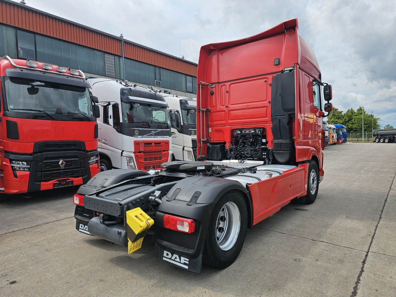 DAF XF 450 FT * STANDKLIMA &-HEIZUNG * ACC * 2X TANK - Tractor unit: picture 5 DAF XF 450 FT * STANDKLIMA &-HEIZUNG * ACC * 2X TANK - Tractor unit: picture 5