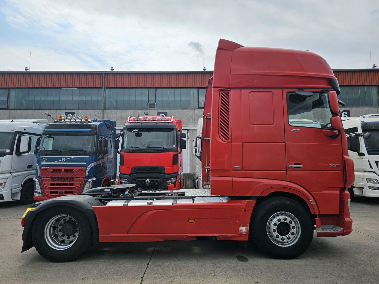 DAF XF 450 FT * STANDKLIMA &-HEIZUNG * ACC * 2X TANK - Tractor unit: picture 4 DAF XF 450 FT * STANDKLIMA &-HEIZUNG * ACC * 2X TANK - Tractor unit: picture 4
