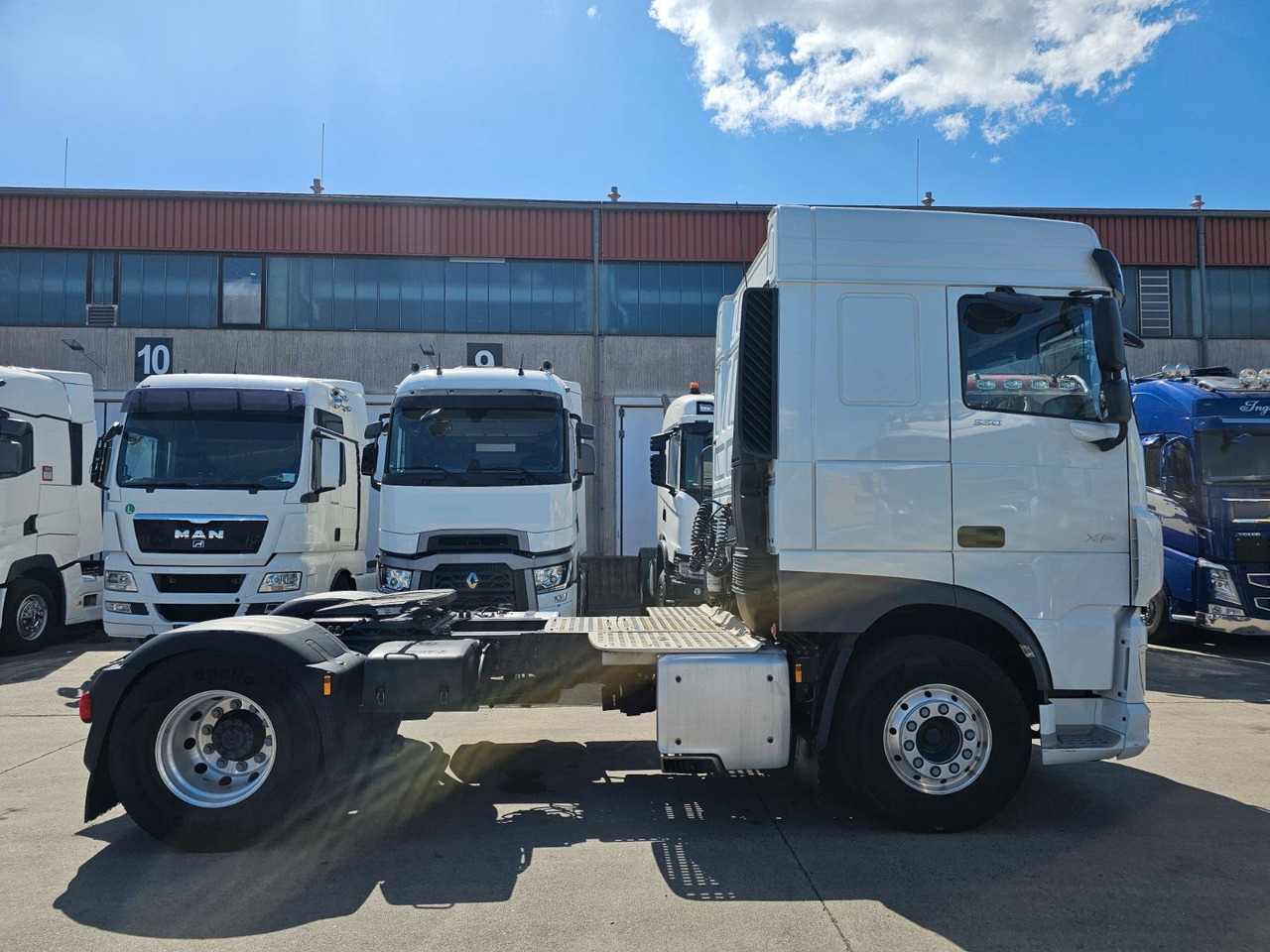 DAF XF 530 * SC * ADR * RETARDER * ACC * PARKCOOL * - Tractor unit: picture 4 DAF XF 530 * SC * ADR * RETARDER * ACC * PARKCOOL * - Tractor unit: picture 4