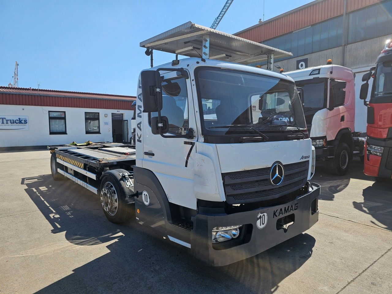 Mercedes-Benz KAMAG * WBH25 * UMSETZER * KLIMA * STANDHEIZ. * - Tractor unit: picture 3 Mercedes-Benz KAMAG * WBH25 * UMSETZER * KLIMA * STANDHEIZ. * - Tractor unit: picture 3