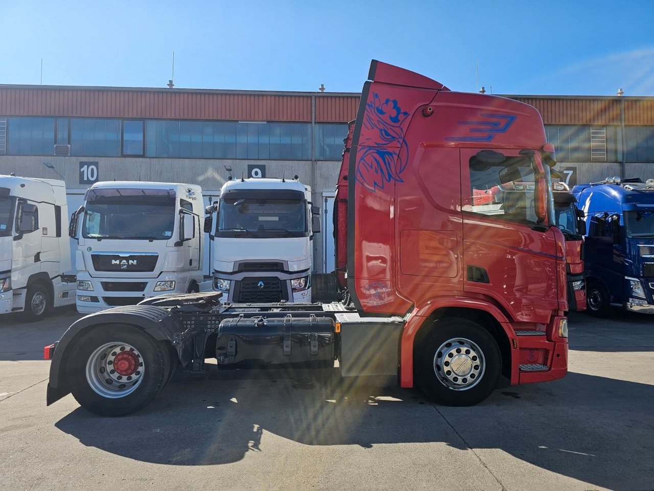 Scania R 460 * BRANDSCHADEN * ACC * RETARDER * LEDER * - Tractor unit: picture 4 Scania R 460 * BRANDSCHADEN * ACC * RETARDER * LEDER * - Tractor unit: picture 4