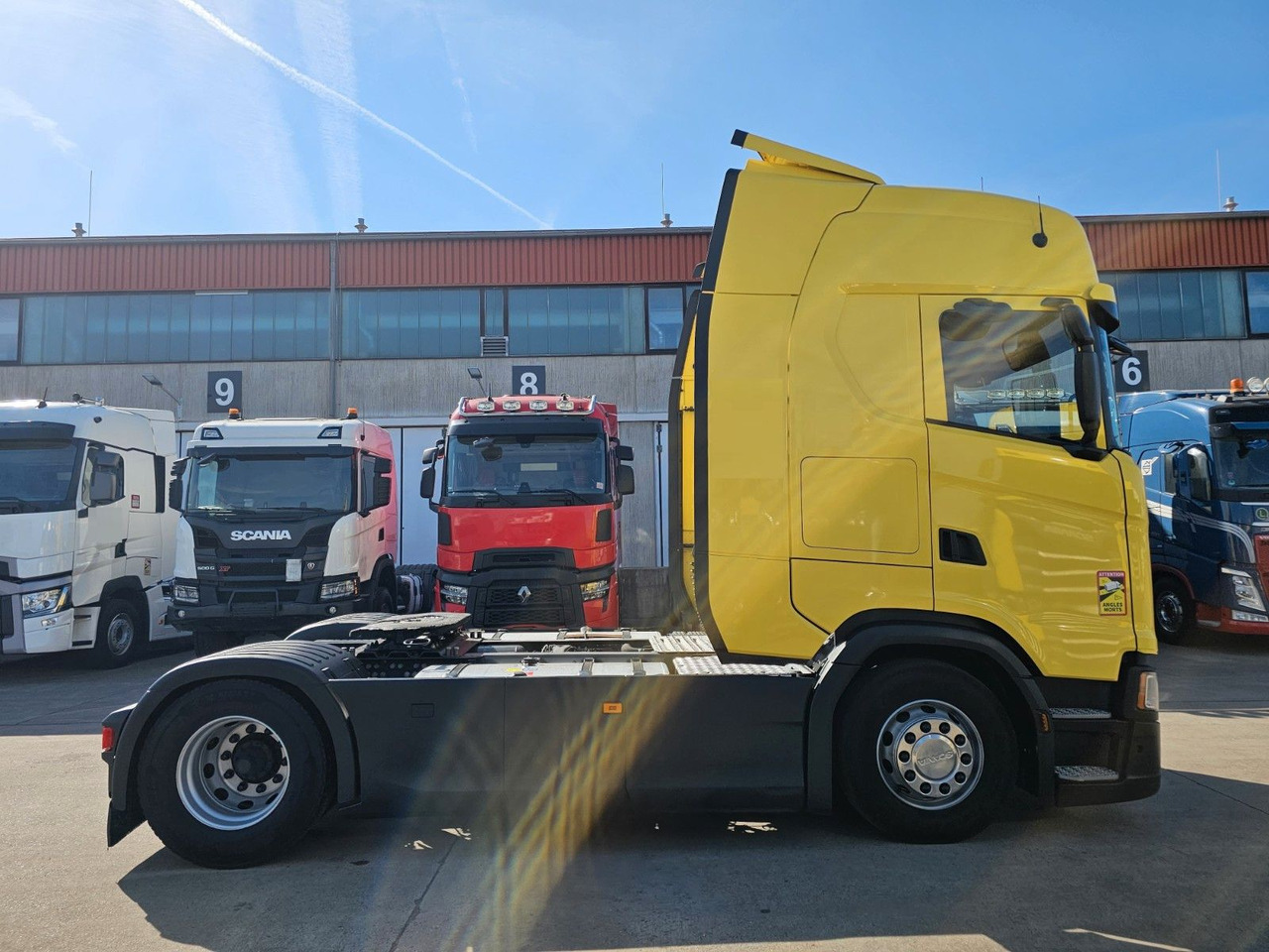 Scania S450 *RETARDER*2xTANK*ACC*TV*MIKROWELLE*2X VORHA - Tractor unit: picture 4 Scania S450 *RETARDER*2xTANK*ACC*TV*MIKROWELLE*2X VORHA - Tractor unit: picture 4