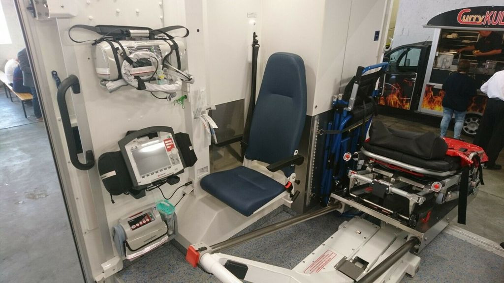 Ambulance Mercedes-Benz Sprinter 516 // 1 J Garantie // Mercedes-Benz Sprinter 516 // 1 J Garantie //: picture 9 Ambulance Mercedes-Benz Sprinter 516 // 1 J Garantie // Mercedes-Benz Sprinter 516 // 1 J Garantie //: picture 9