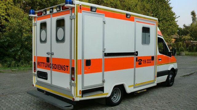 Mercedes-Benz Sprinter 516 CDI /on Stock / Mercedes-Benz Sprinter 516 CDI /on Stock / - Ambulance: picture 4 Mercedes-Benz Sprinter 516 CDI /on Stock / Mercedes-Benz Sprinter 516 CDI /on Stock / - Ambulance: picture 4