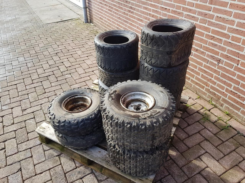 Banden voor de Yamaha breeze - Wheels and tires: picture 3 Banden voor de Yamaha breeze - Wheels and tires: picture 3