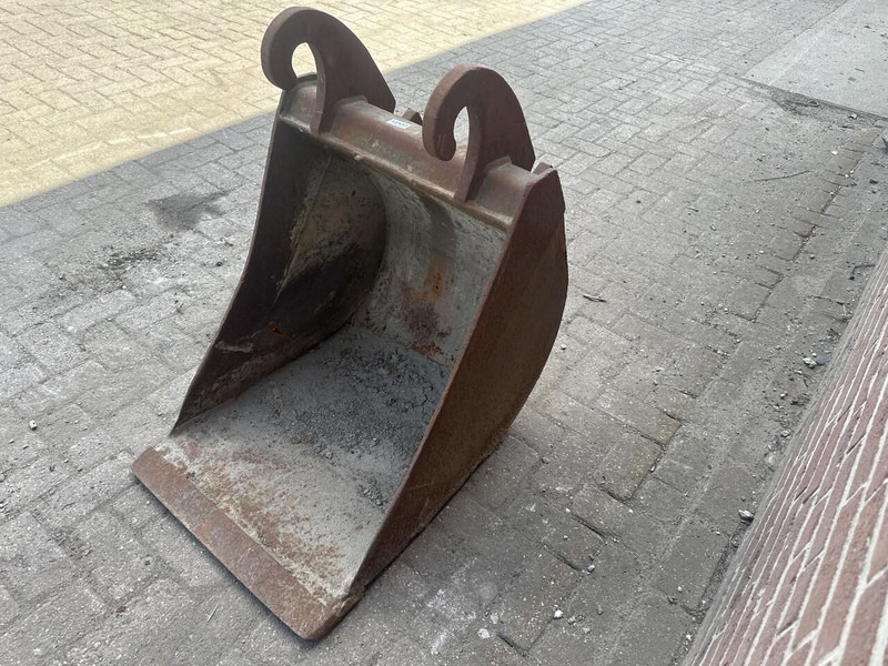 CW 10 - Bucket for Construction machinery: picture 4 CW 10 - Bucket for Construction machinery: picture 4