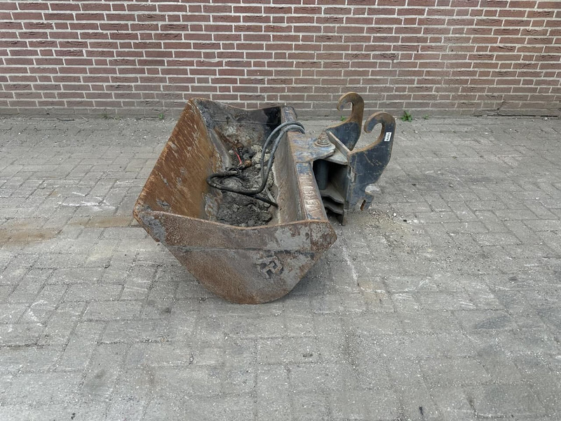 KANTELBAK CW10 - Gebruikt - Bucket for Excavator: picture 2 KANTELBAK CW10 - Gebruikt - Bucket for Excavator: picture 2