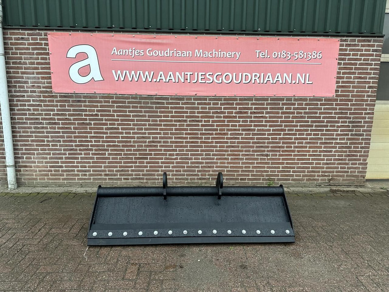 Onbekend - Livestock equipment: picture 1 Onbekend - Livestock equipment: picture 1