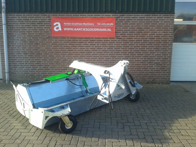 Onbekend Rolbezem - Broom: picture 1 Onbekend Rolbezem - Broom: picture 1