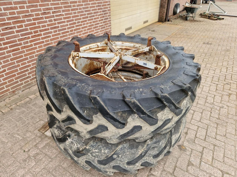 SET dubbellucht banden - Wheels and tires: picture 3 SET dubbellucht banden - Wheels and tires: picture 3