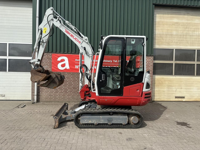 Takeuchi Kraan TB230 - Gebruikt - Mini excavator: picture 1 Takeuchi Kraan TB230 - Gebruikt - Mini excavator: picture 1